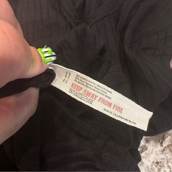 NWT Intimately Free People XYZ Scoop neck black crop top ribbed Sz XS - Picture 7 of 7